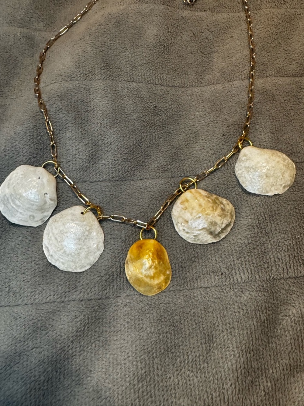 Jingle Natural Shell Charm Necklace - Gold plated Paperclip Chain